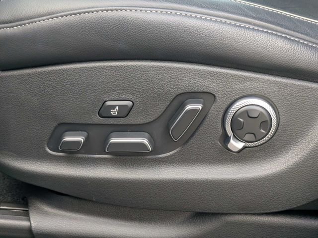 Used 2025 Black Genesis 3.5T Advanced image 21