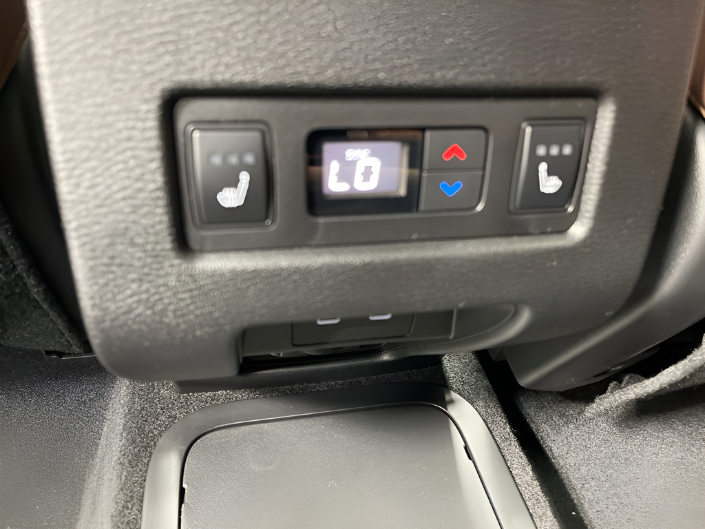 New 2026  Mitsubishi SEL image 29