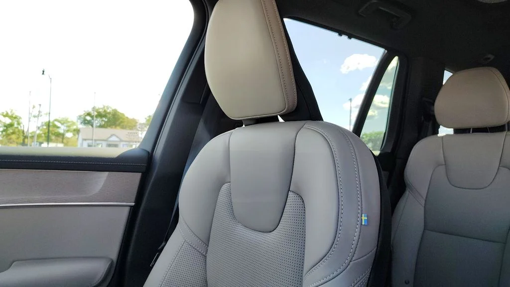2026 Volvo XC90 Ultra - Photo 23