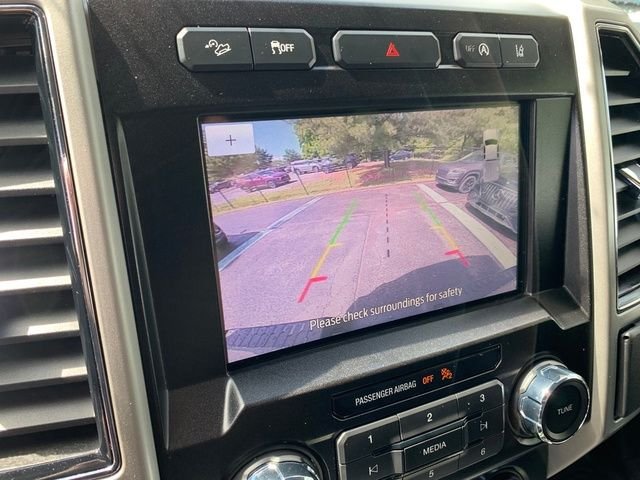 Used 2020 White Ford Lariat image 26