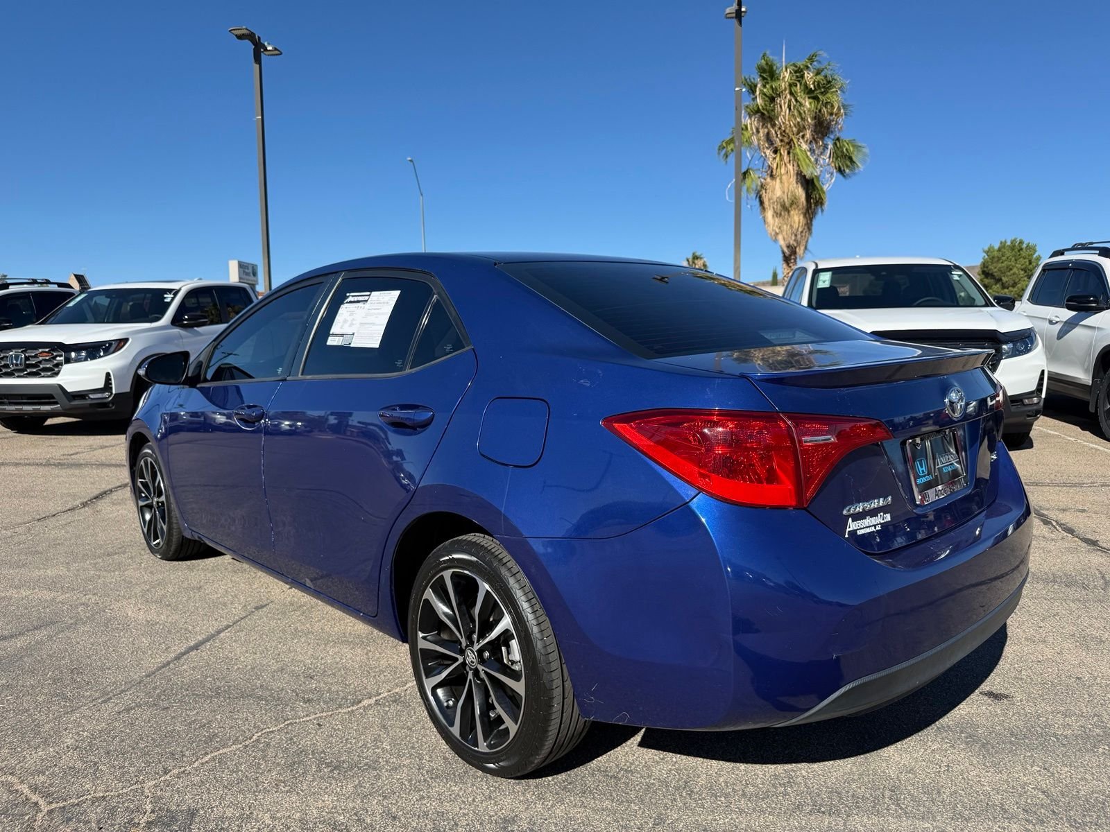 Used 2018 Blue Toyota SE image 9