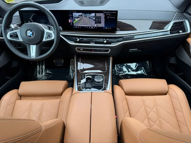 Certified Used 2024 Manhattan Green Metallic BMW xDrive40i image 13