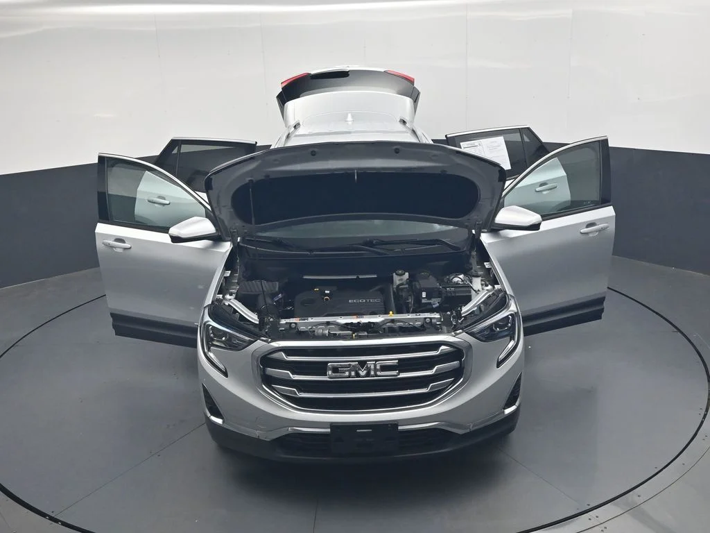 Used 2021 Silver GMC SLT image 52