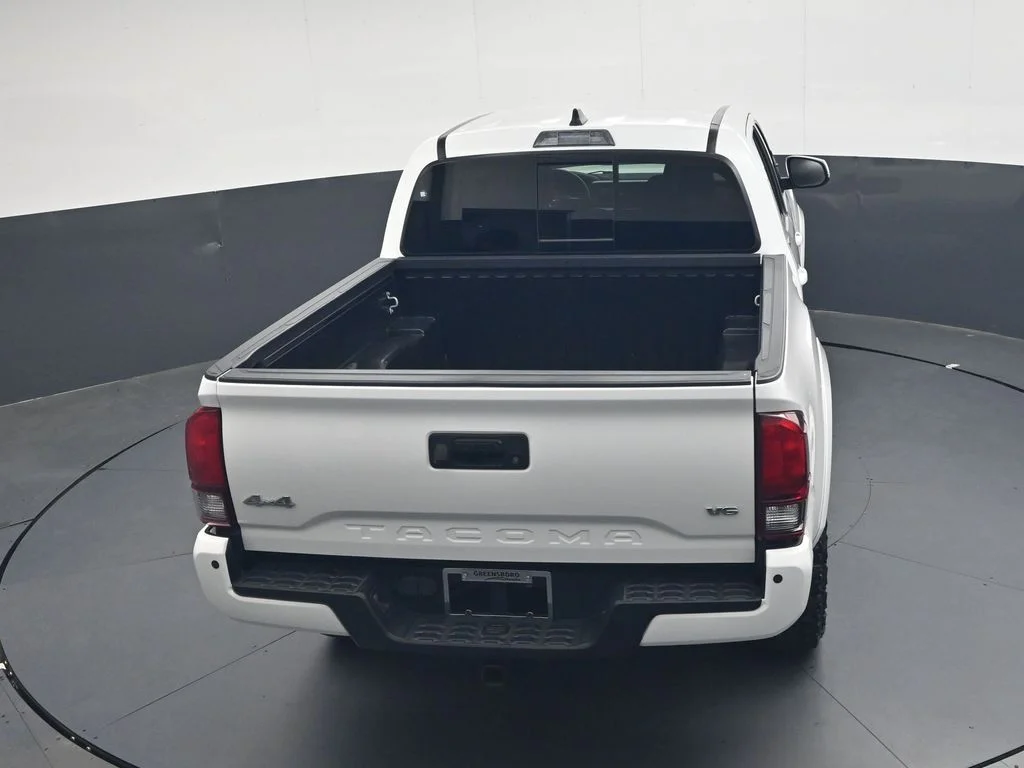 Used 2023 White Toyota SR5 image 22