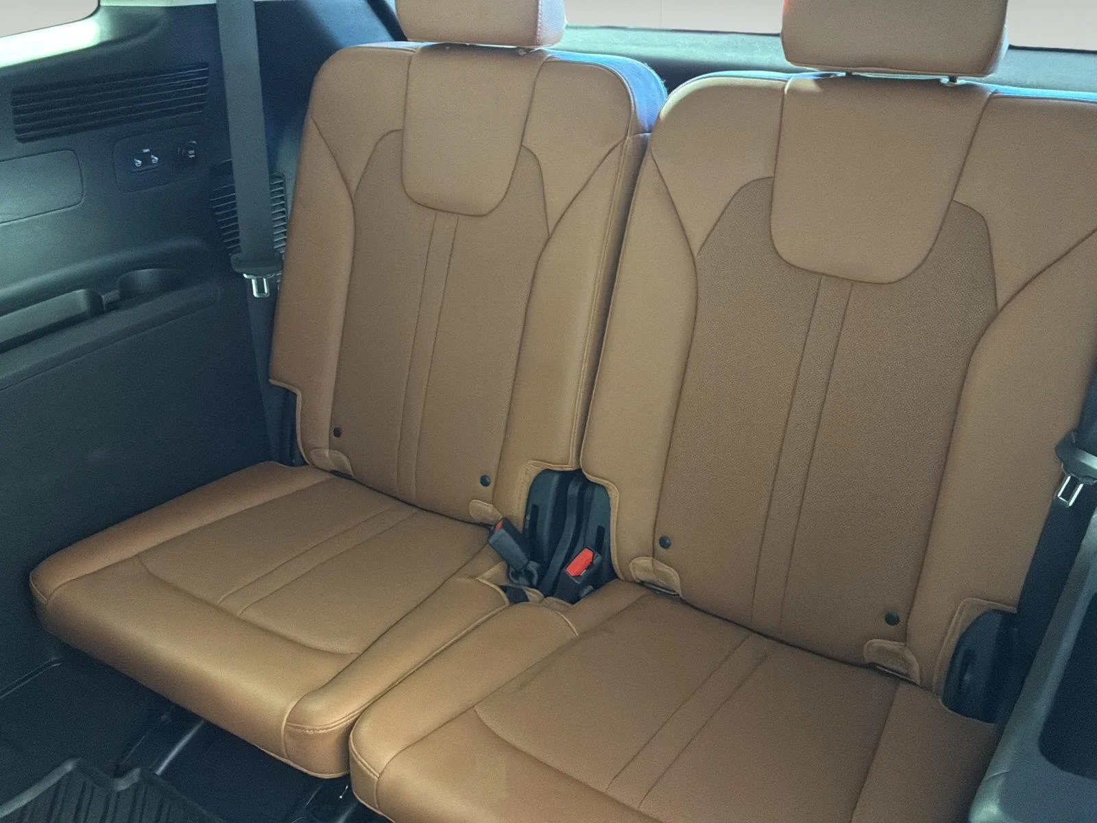 Used 2023 Wolf Gray Kia X-Line SX Prestige image 22
