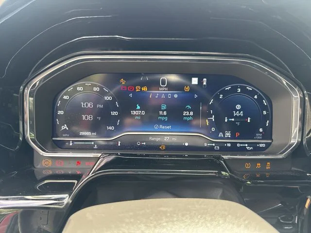 Used 2022  Chevrolet High Country image 20