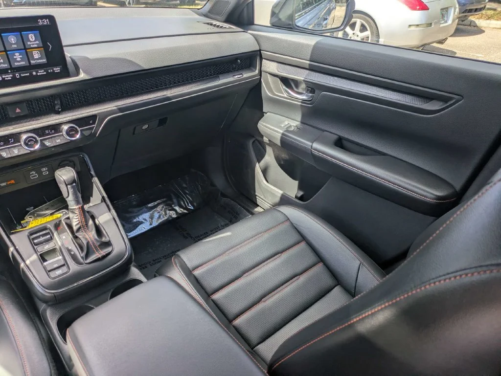 2025 Honda CR-V Sport-L - Photo 17