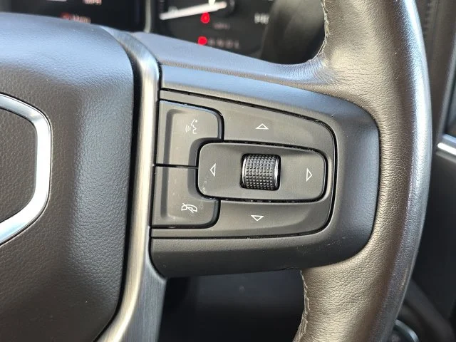 Used 2022 Blue GMC Denali image 23