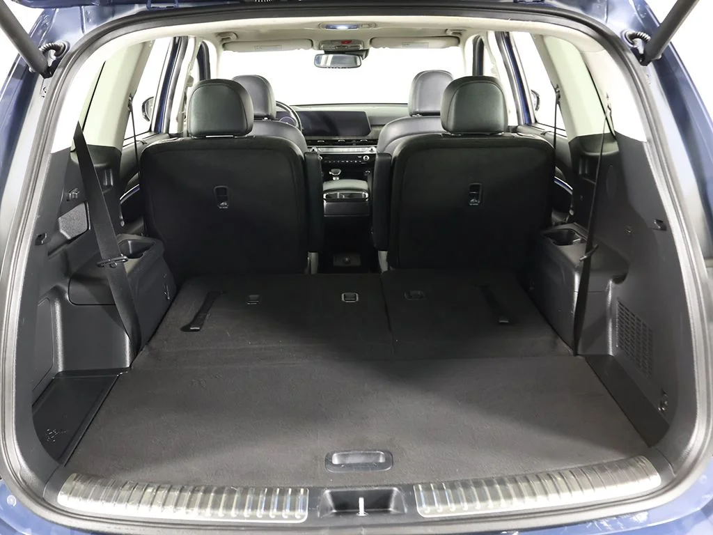 Used 2023 Black Kia SX image 23