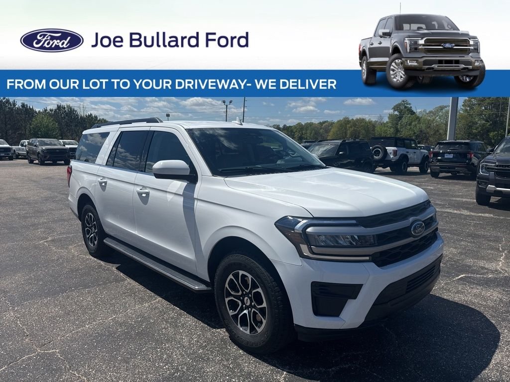 Used 2023 White Ford XLT image 1