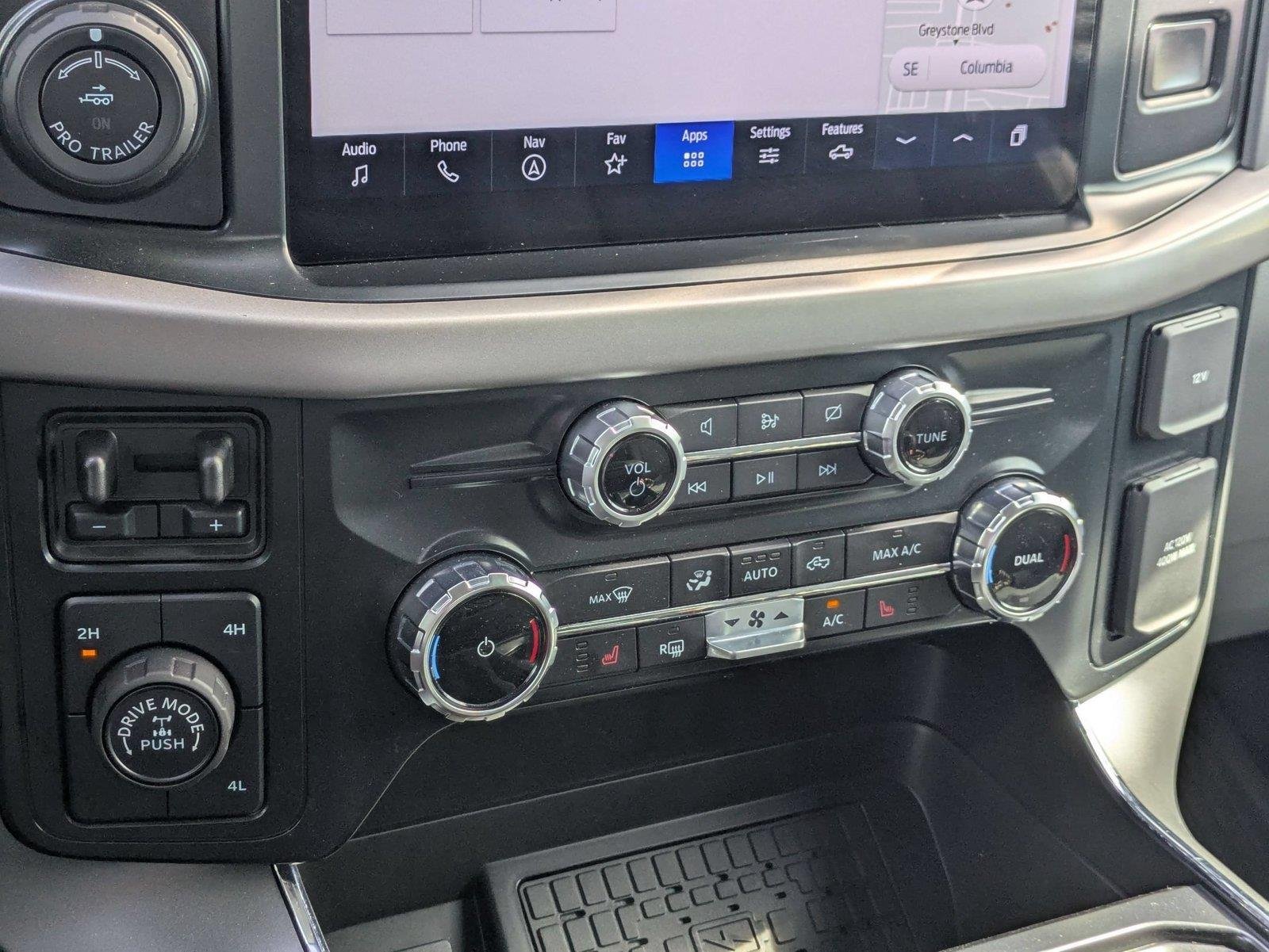 Used 2024 Oxford White FORD XLT image 23