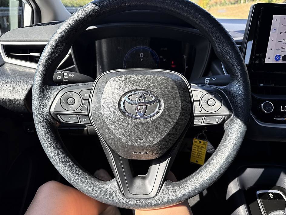 Used 2026 Pearl Toyota LE image 13