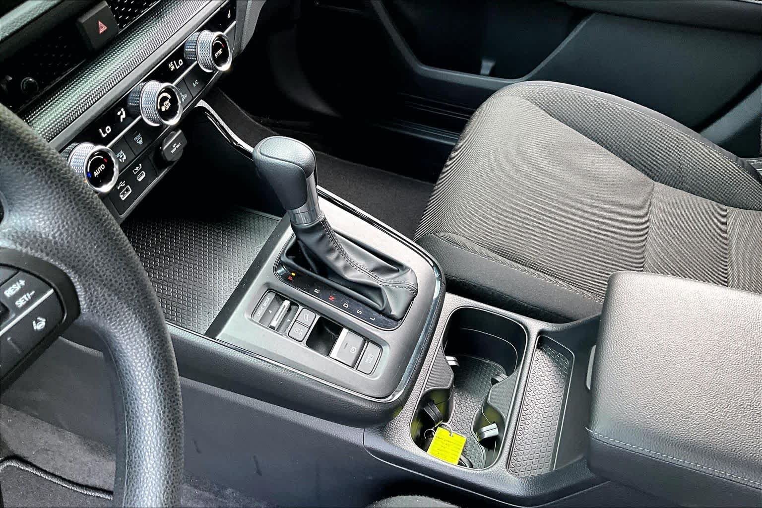 2024 Honda CR-V EX - Photo 17