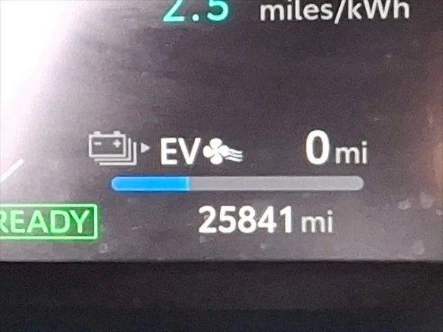 2023 Toyota RAV4 XSE - Photo 19