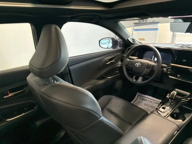 Used 2025 Red Toyota Limited image 27
