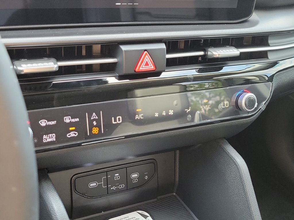 New 2027 Wolf Gray Kia SX Prestige image 33