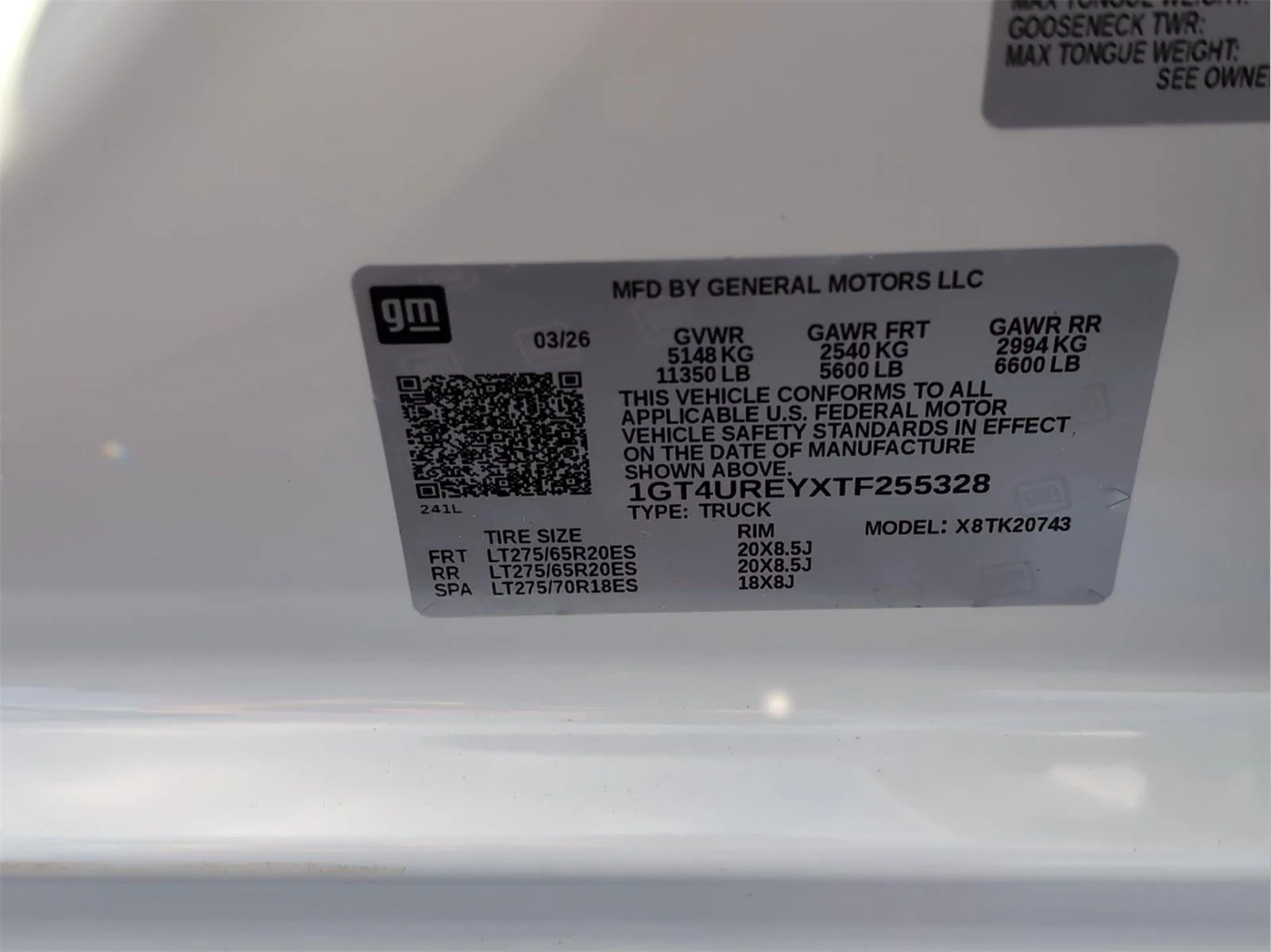New 2026 Glacier White Tricoat GMC Denali image 32