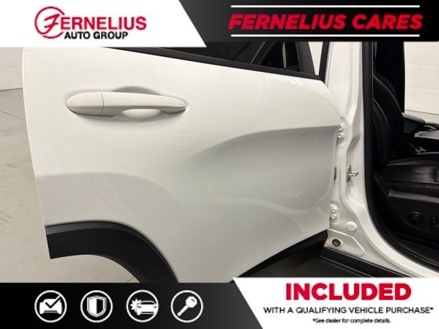 Used 2022 White Jeep Latitude Lux image 18
