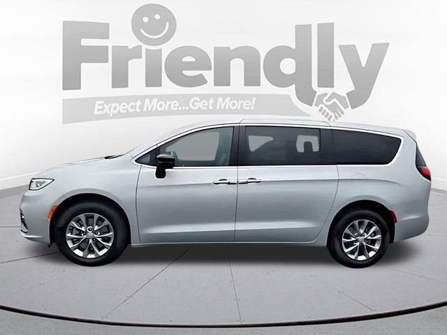 New 2026 Silver Mist Clear-Coat Exterior Paint Chrysler Select image 2