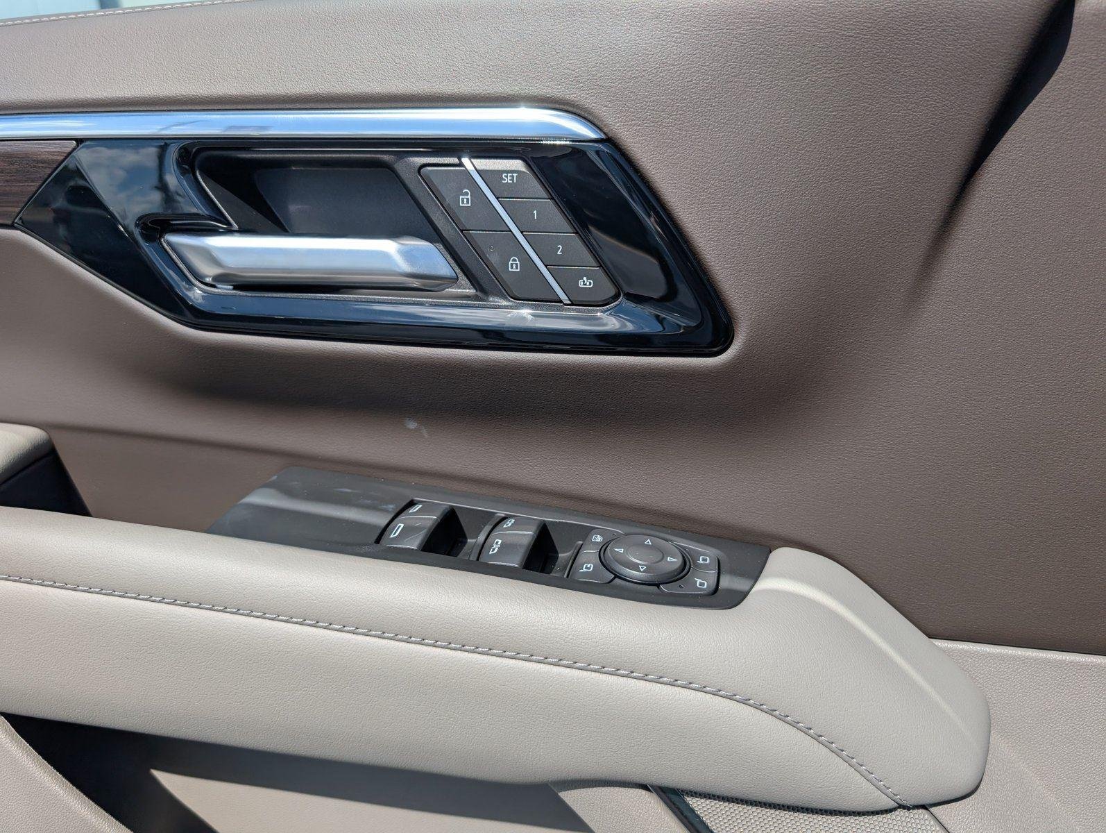 New 2026 Summit White Chevrolet LT image 16
