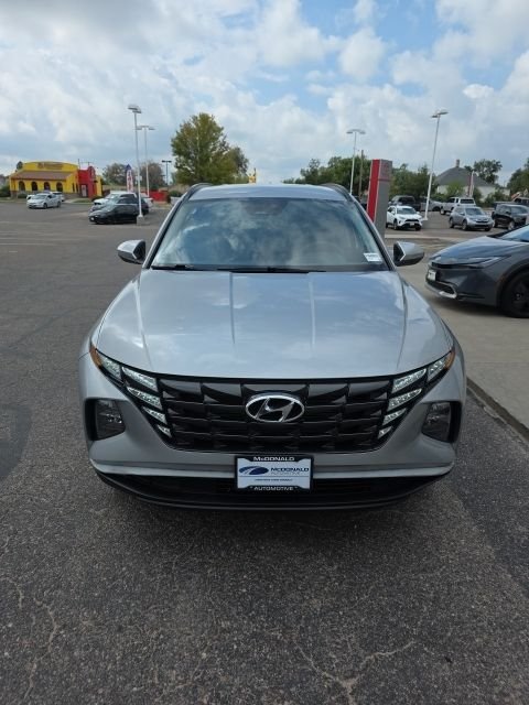 Used 2022 Silver Hyundai SEL image 8