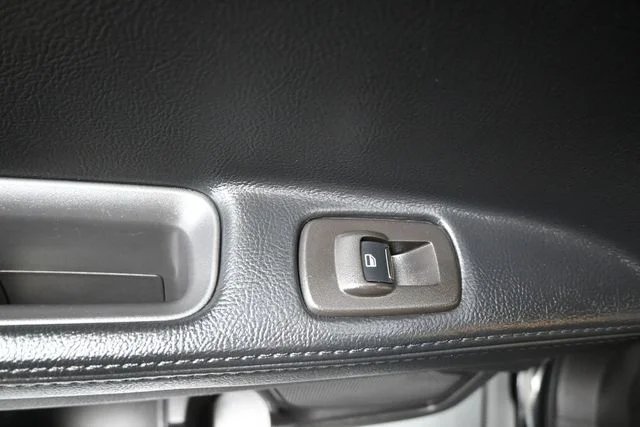 Used 2015 Black Ford XLT image 13