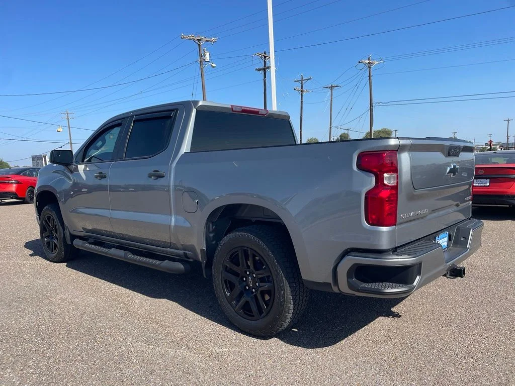 Used 2025 Gray Chevrolet Custom image 5
