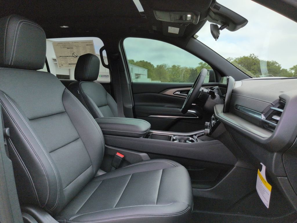 New 2026 Mosaic Black Metallic Chevrolet LT image 31