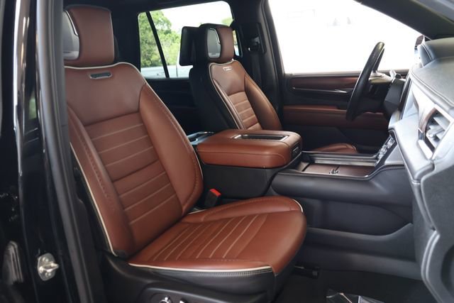 Used 2023 Onyx Black GMC Denali Ultimate image 27