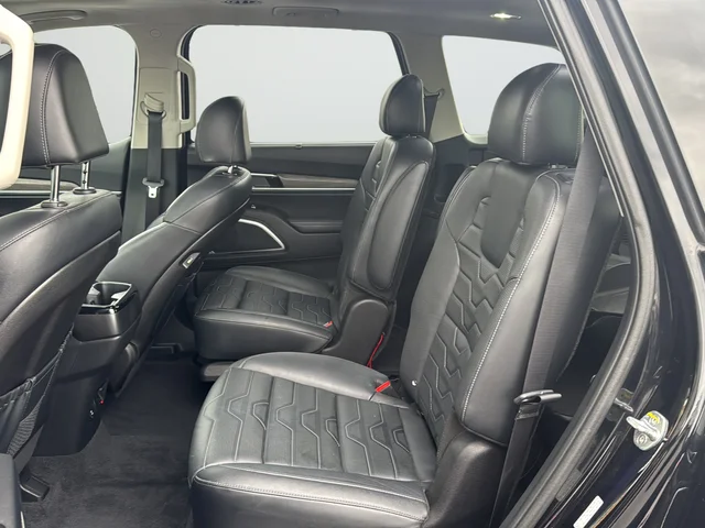 Used 2022 Black Kia SX image 27