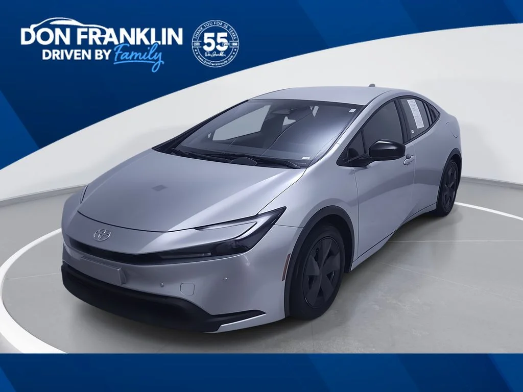 2023 Toyota Prius LE FWD's photo