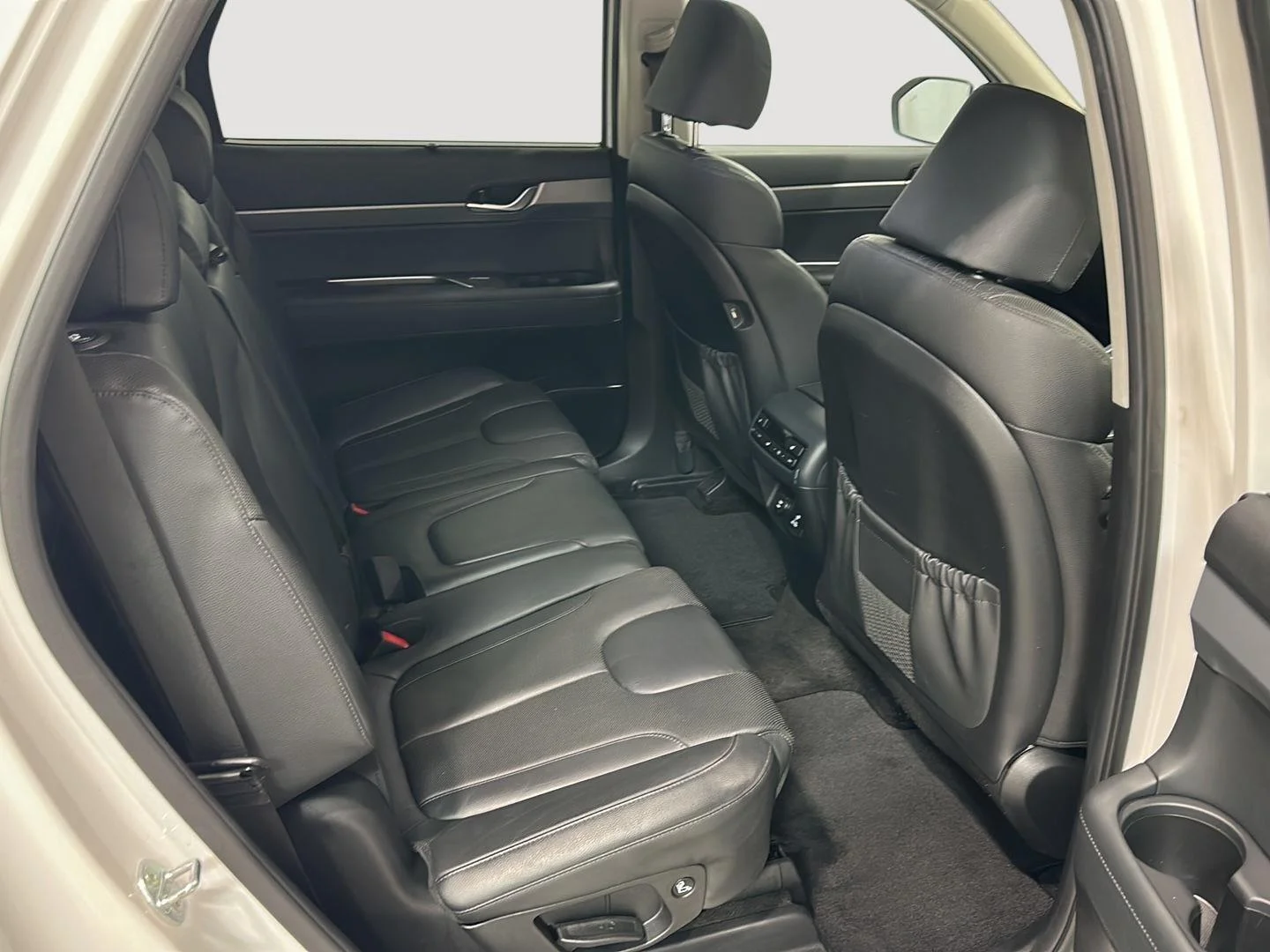 Used 2020 White Hyundai SEL image 25