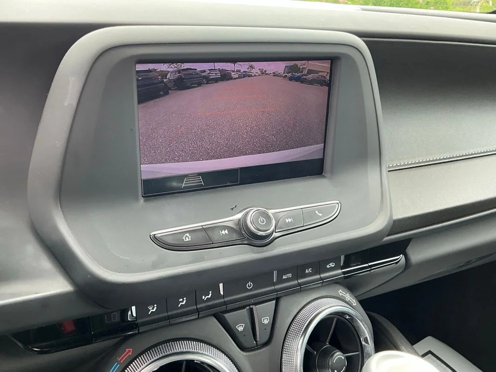 Used 2023 White Chevrolet 1LT image 39