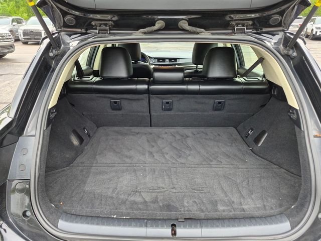Used 2016 Black Lexus 200h image 21