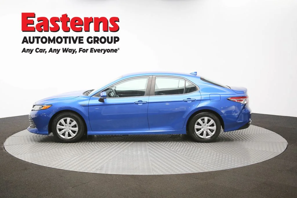 Used 2020 Blue Toyota LE image 56