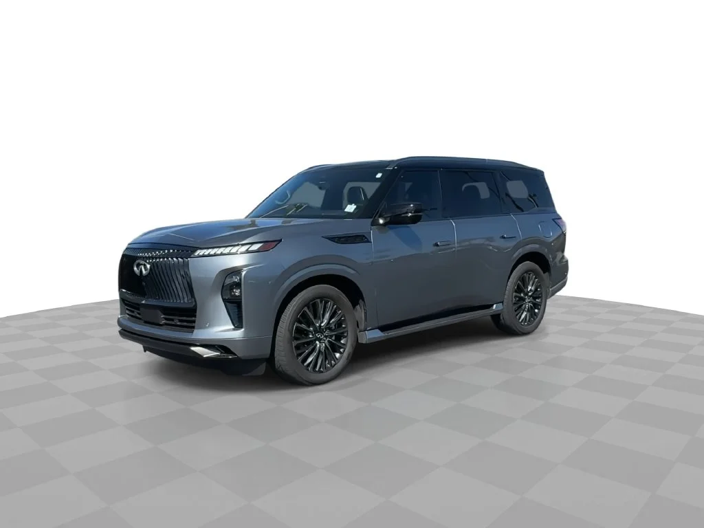 Used 2025 Black INFINITI AUTOGRAPH image 4
