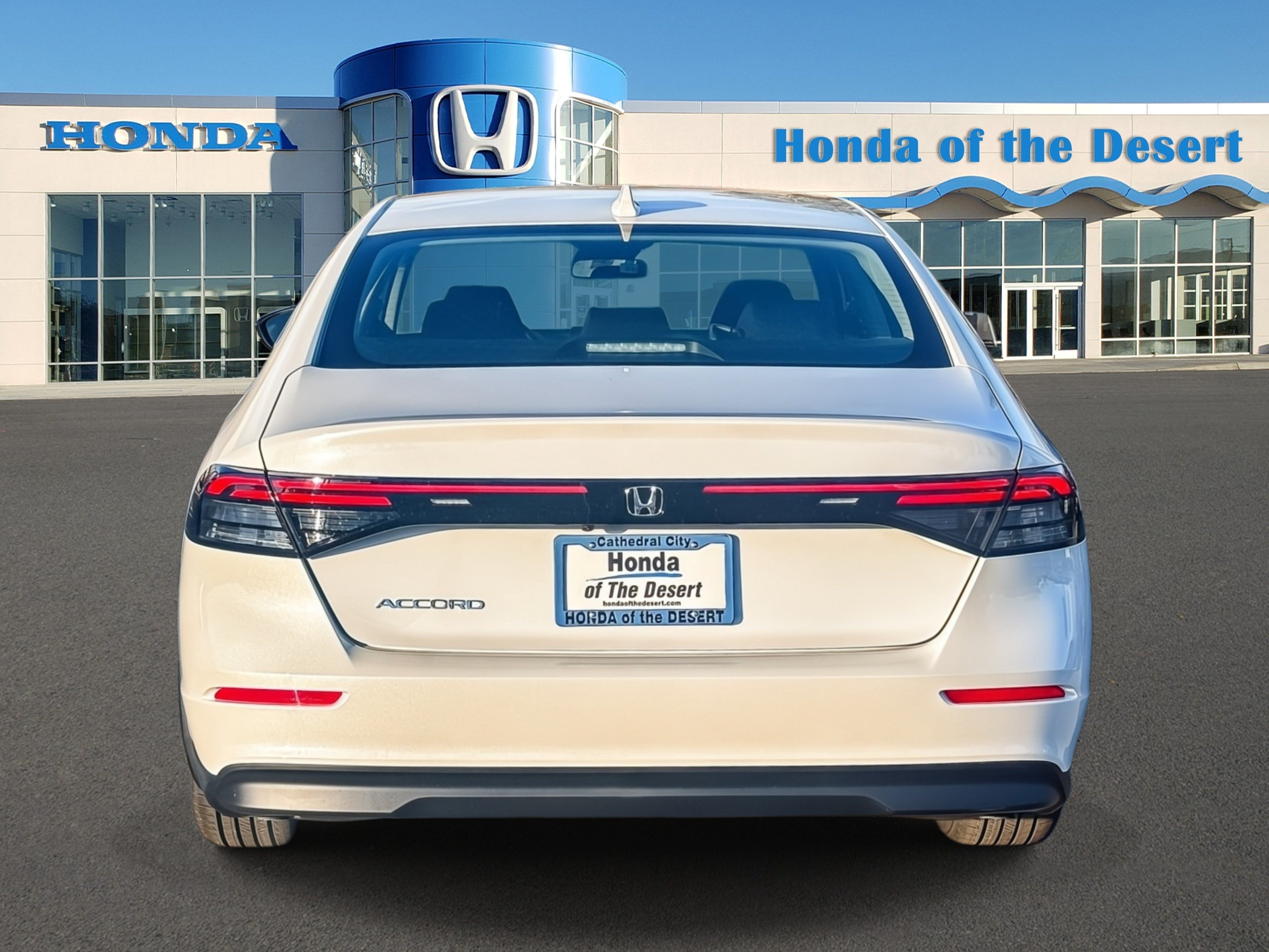 New 2026 Platinum White Pearl Honda LX image 5