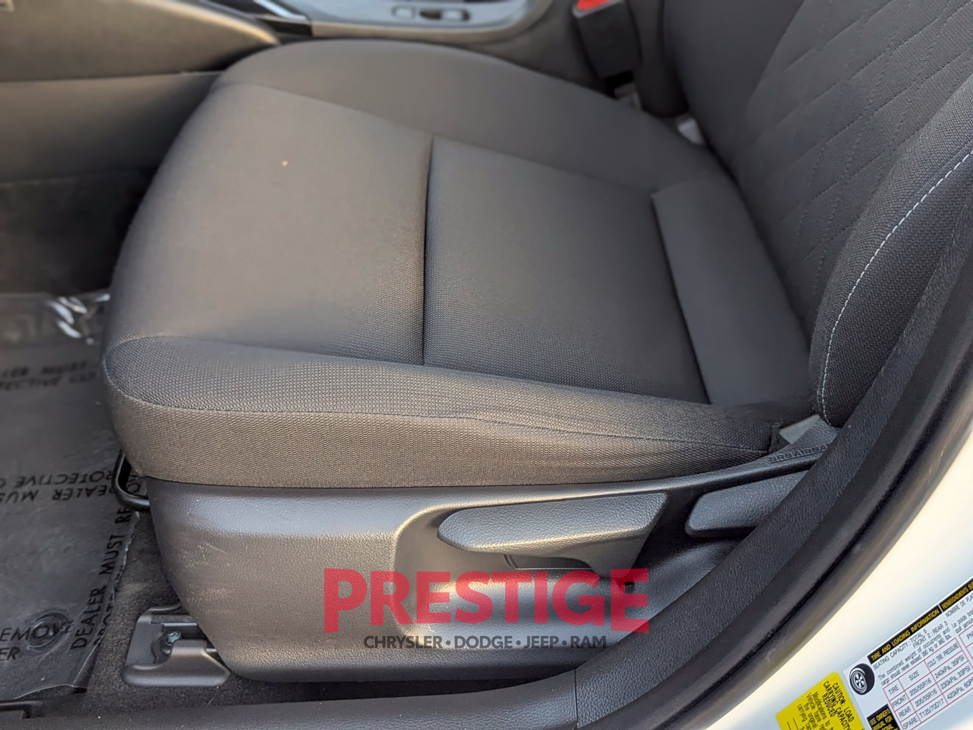 Used 2023 White Toyota LE image 23