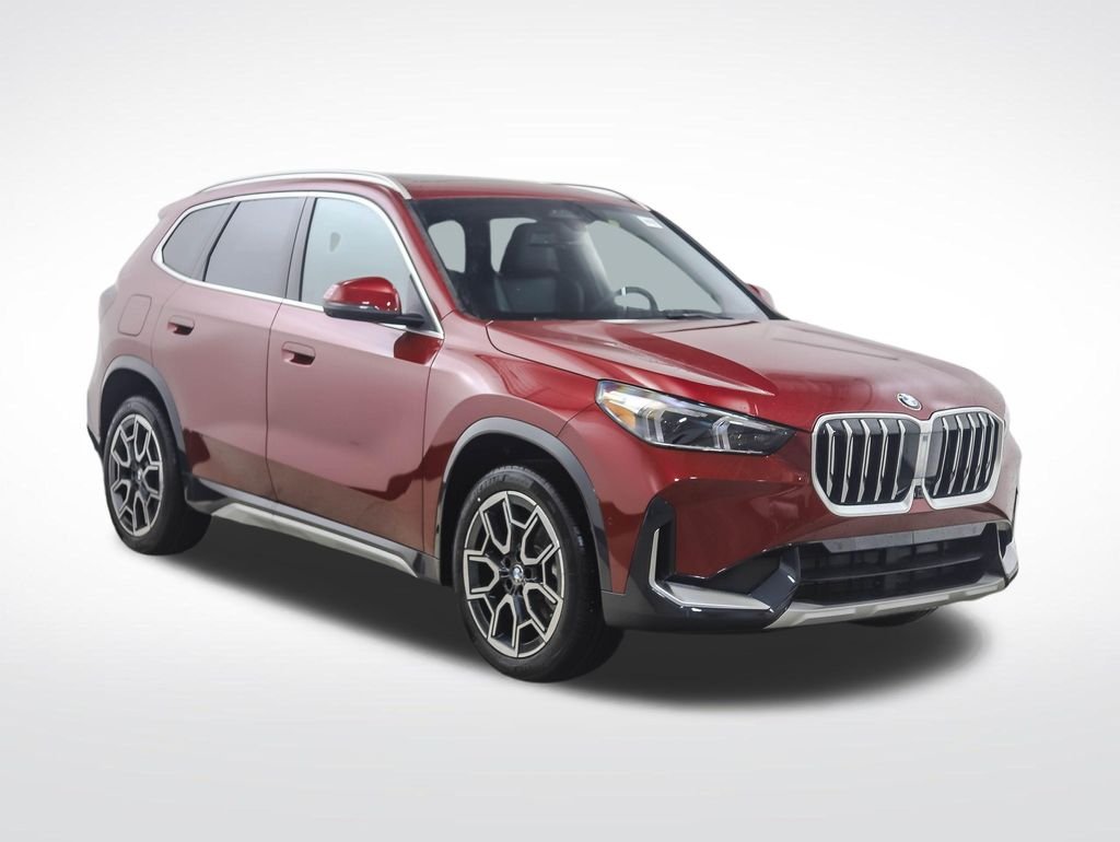 Used 2026 Red Metallic BMW xDrive28i image 7