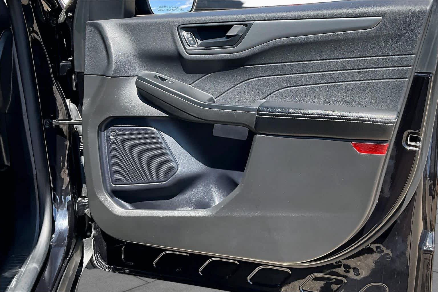 Used 2024 Agate Black Ford Active image 22
