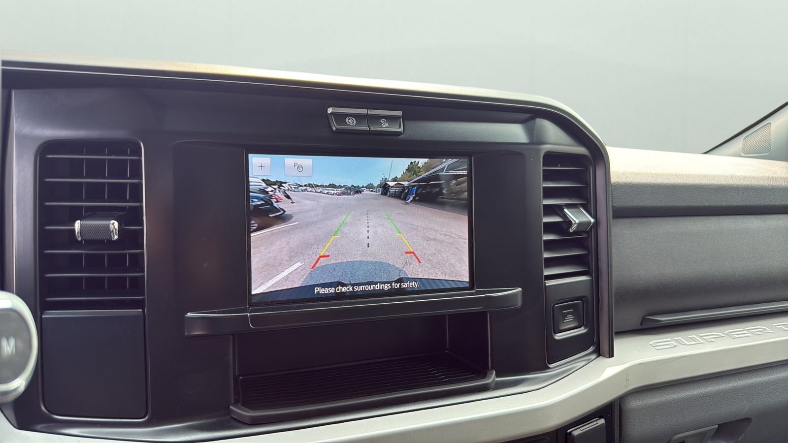 Used 2025 White Ford XLT image 17