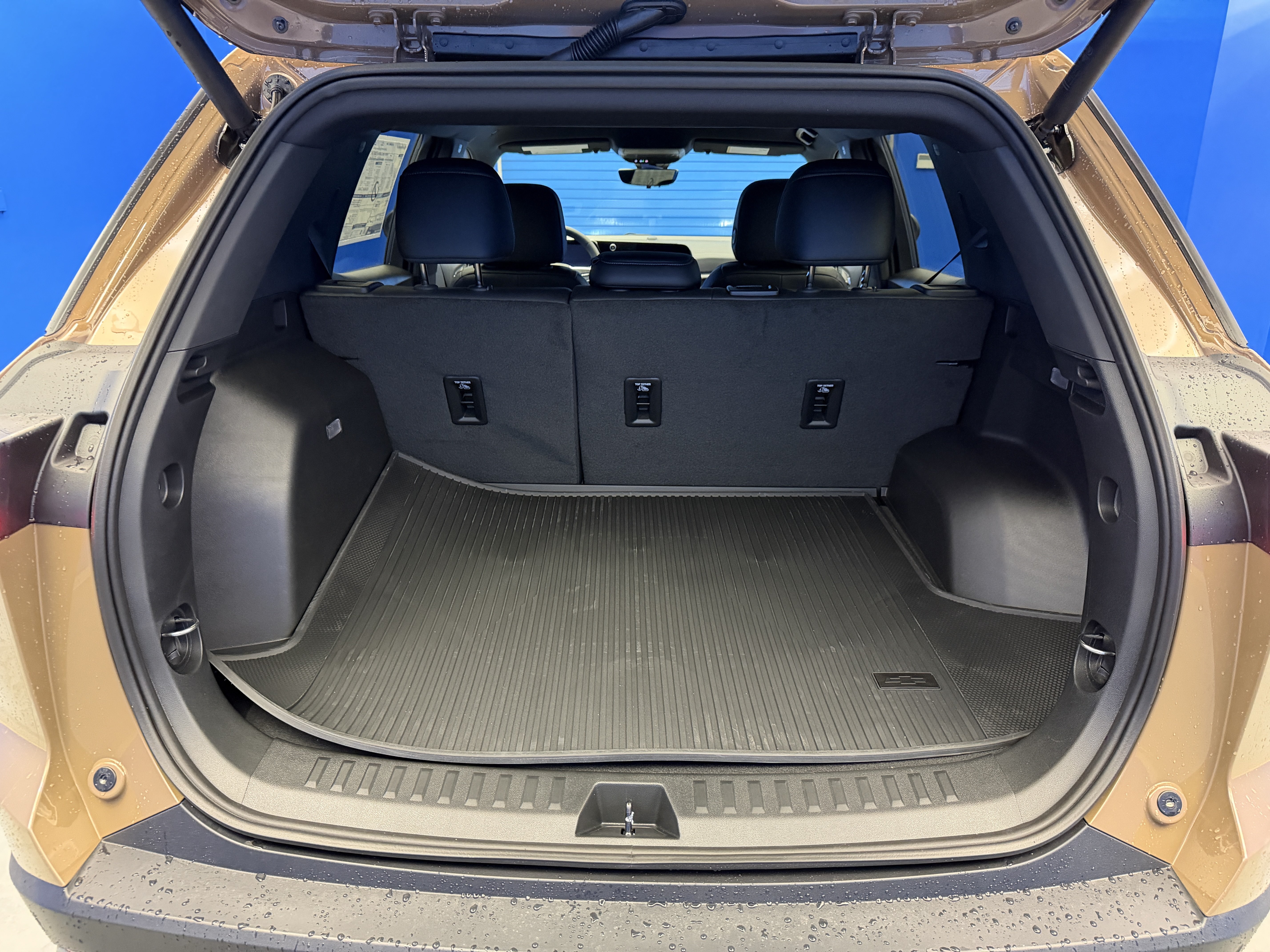 2027 Chevrolet Equinox LT - Photo 28