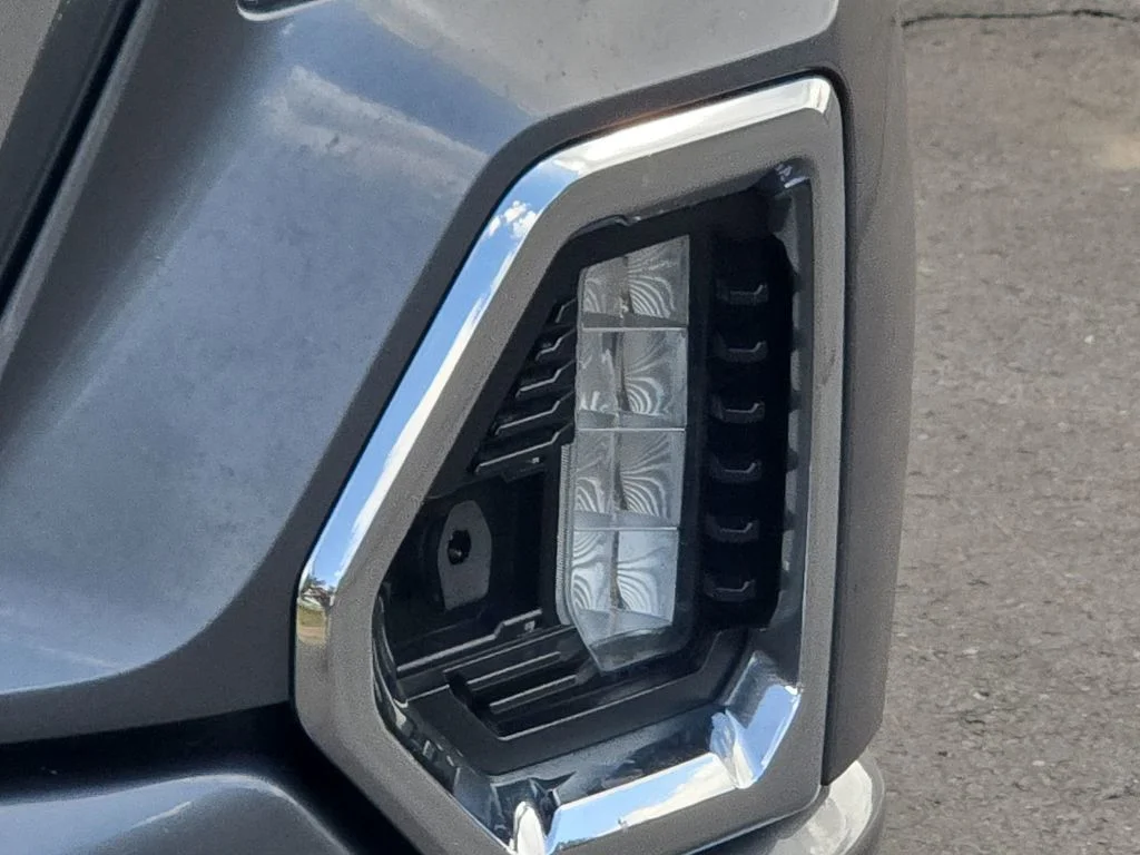 Used 2020 Gray GMC Denali image 17