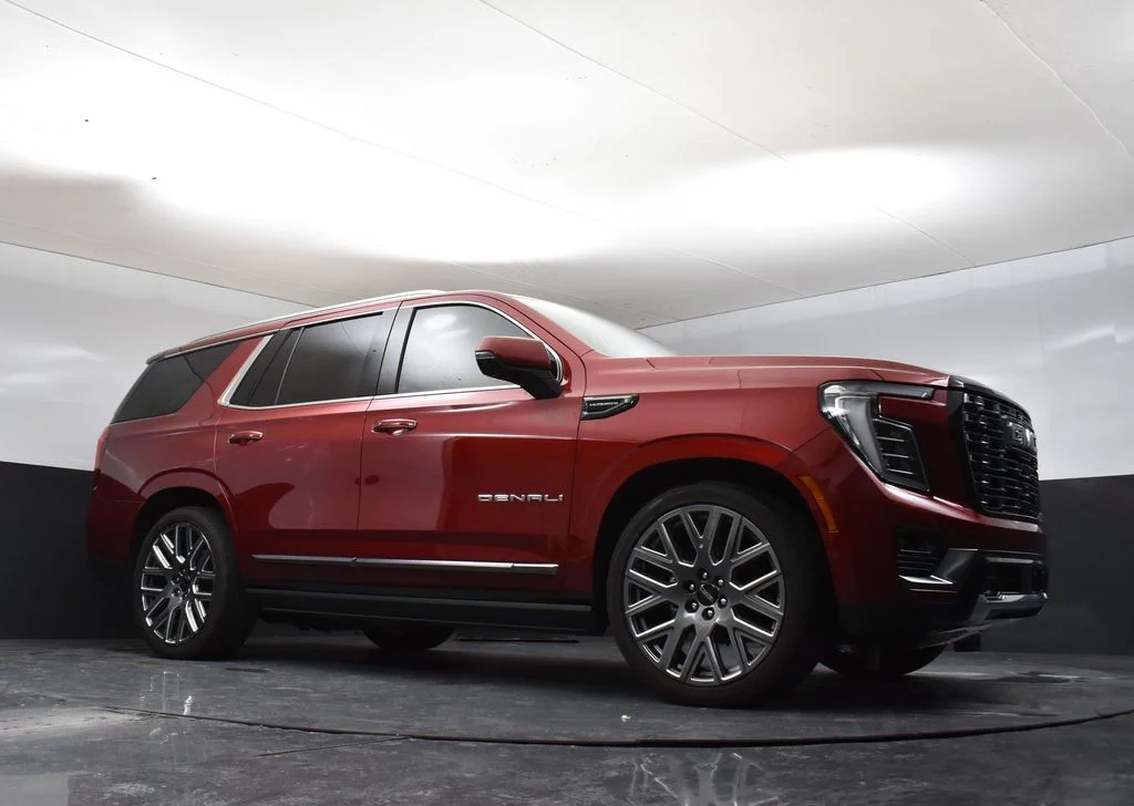 Used 2025 Volcanic Red GMC Denali Ultimate image 35