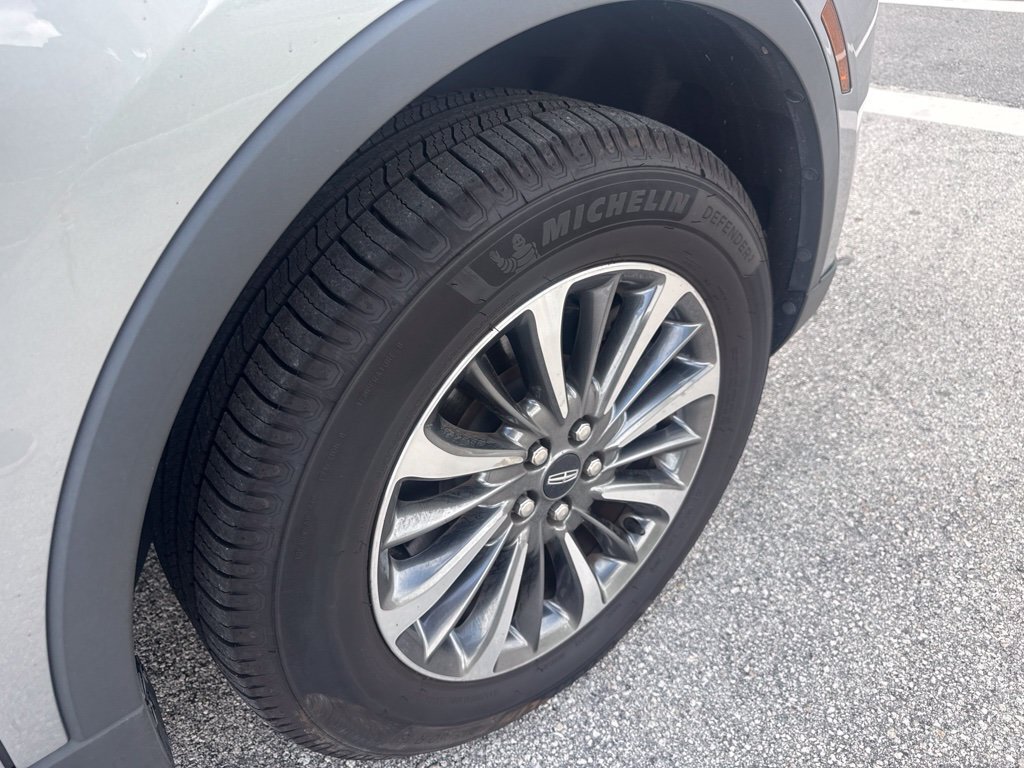 Used 2023 Silver Lincoln Standard image 8