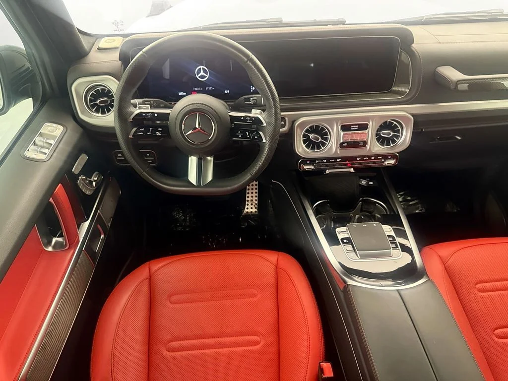 Used 2025 White Mercedes-Benz G 550 image 21