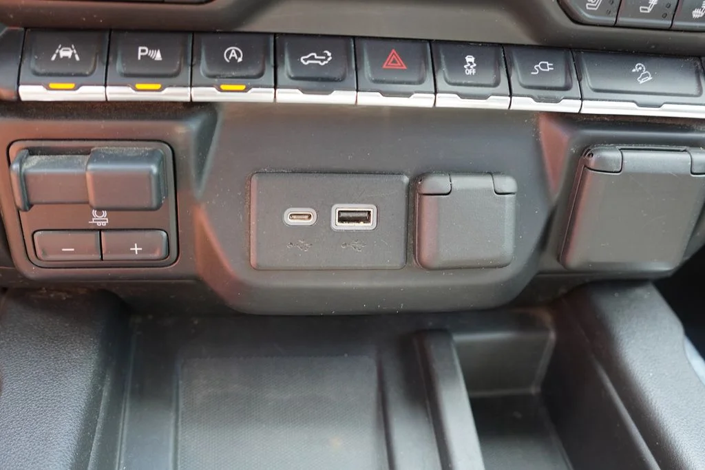 Used 2020 Onyx Black GMC AT4 image 35