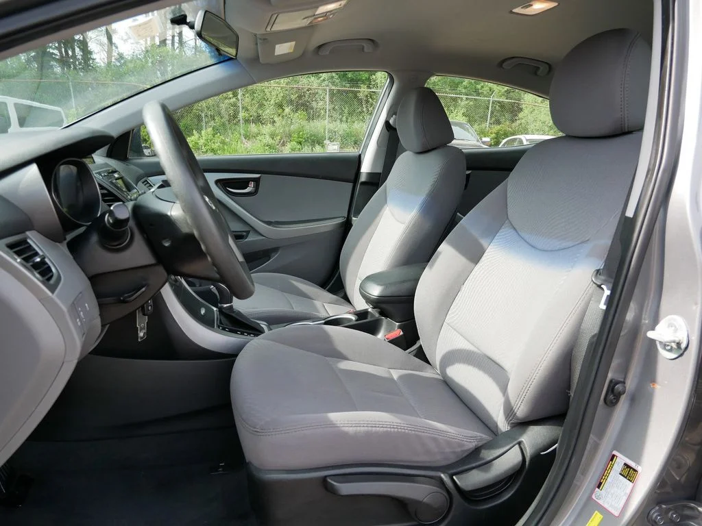 Used 2014 Gray Hyundai SE image 14