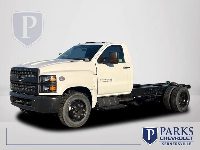 2024 Chevrolet Silverado 5500 HD Work Truck