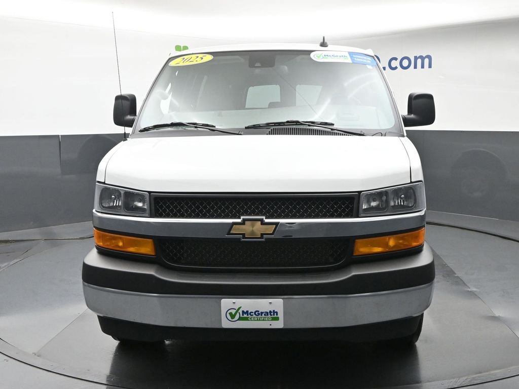 Used 2025 White Chevrolet LT image 6